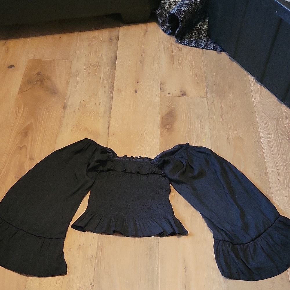 C'isa Black Crop Top Size Small